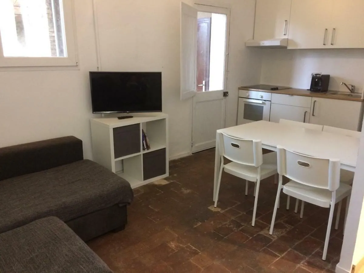 Apartment Cal Mestre - Apartament 4 Pax. 1Er Pis Castellfollit de la Roca